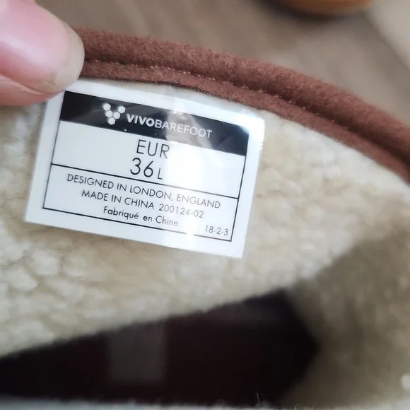 Vivobarefoot boots - Picture 3 of 4